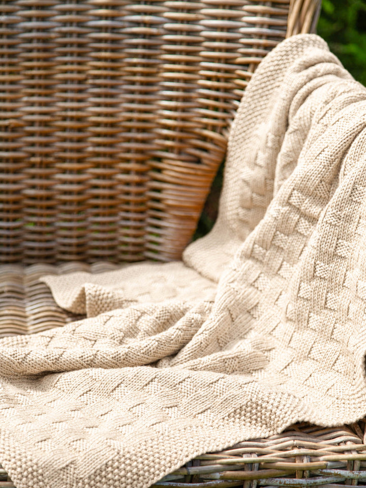 Alma Blanket Knitting Kit