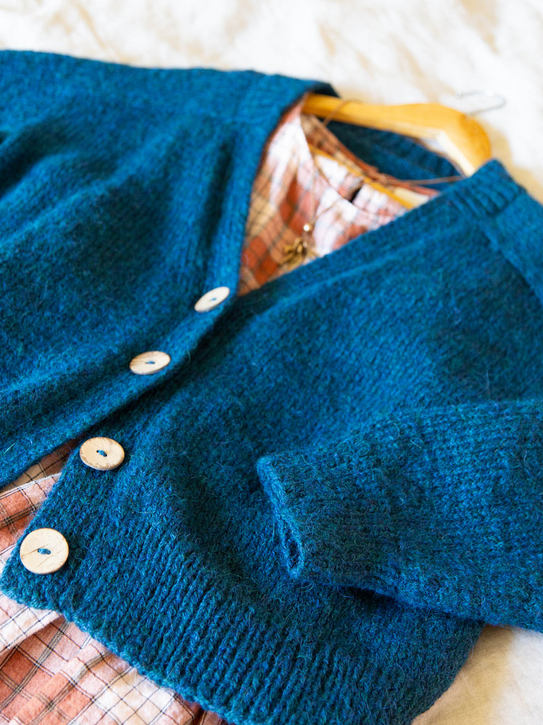 Lakes Cardigan by Ozetta knitted in Unravelled Uno alpaca and merino yarn