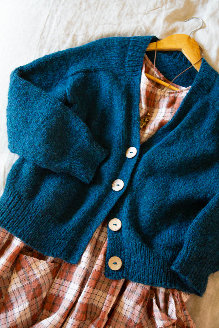 Lakes Cardigan by Ozetta knitted in Unravelled Uno alpaca and merino yarn