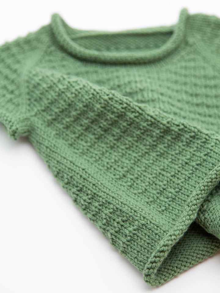 Little Dimples Tee & Beanie knitting kit in Unravelled Oi Merino